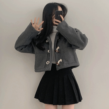 Pudo Loose Fit Tteokbokki Short Coat (3 colors) [short girl / winter outer / cropped / year-end / wool jacket / quilted lining / Christmas]